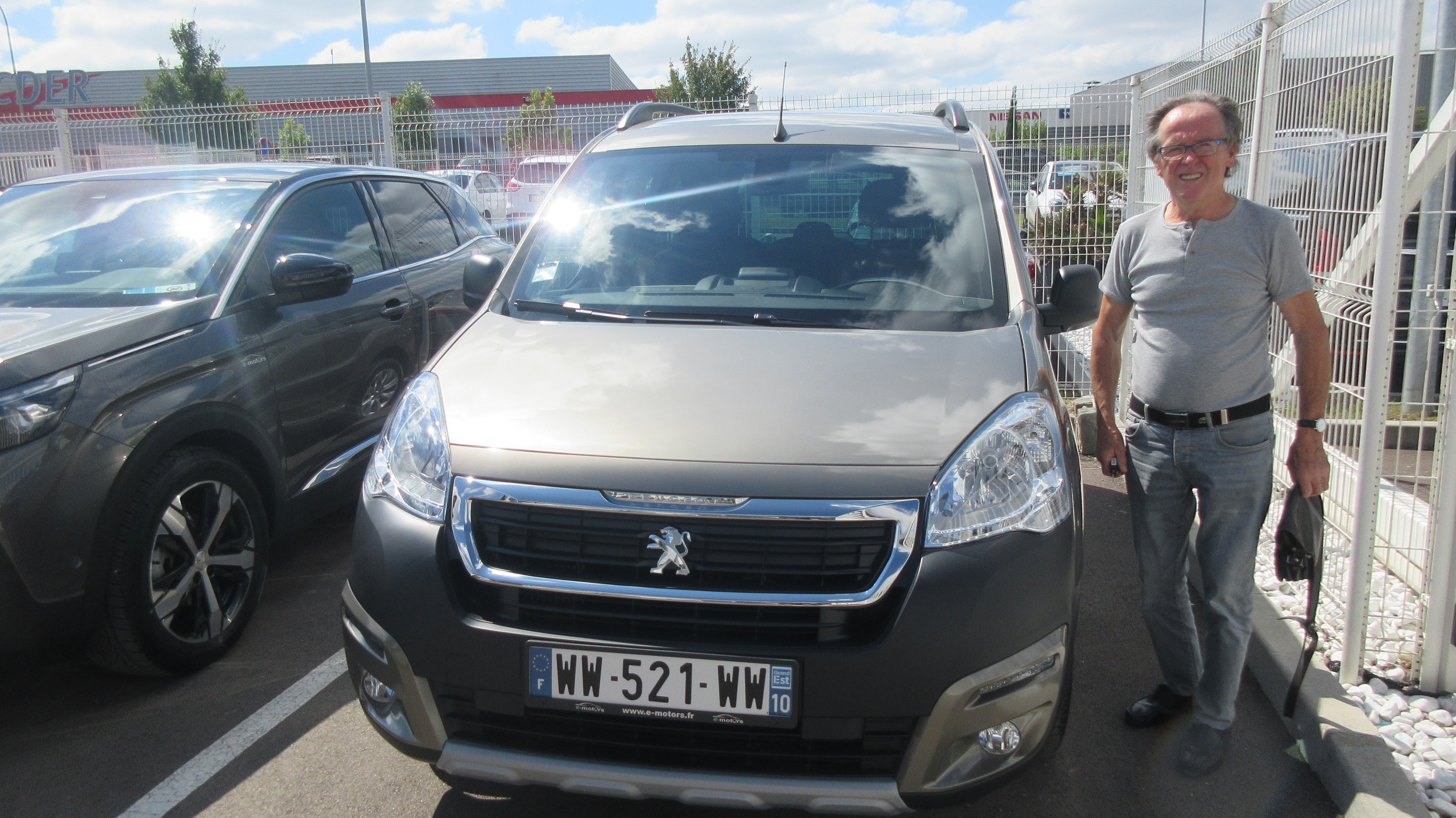 Avis-mandataire-auto-Emotors-Peugeot-Partner-tepee-Outdoor-bluehdi-120.