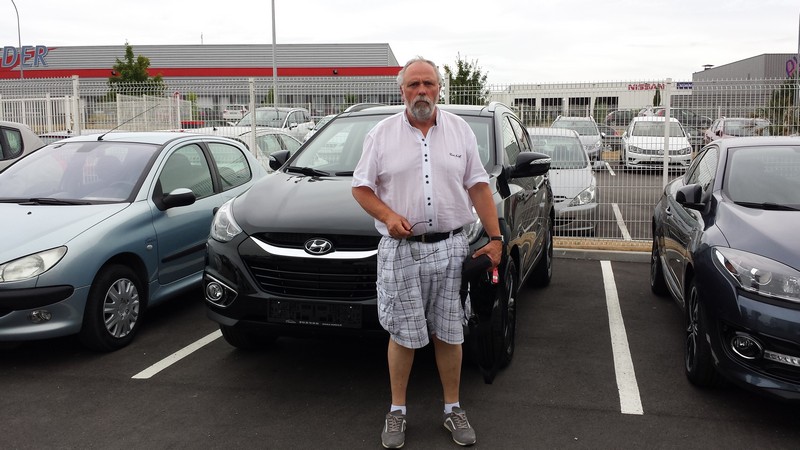 Avis-mandataire-auto-Emotors--Hyundai-ix35-pack-prenium-limited-crdi-115-.