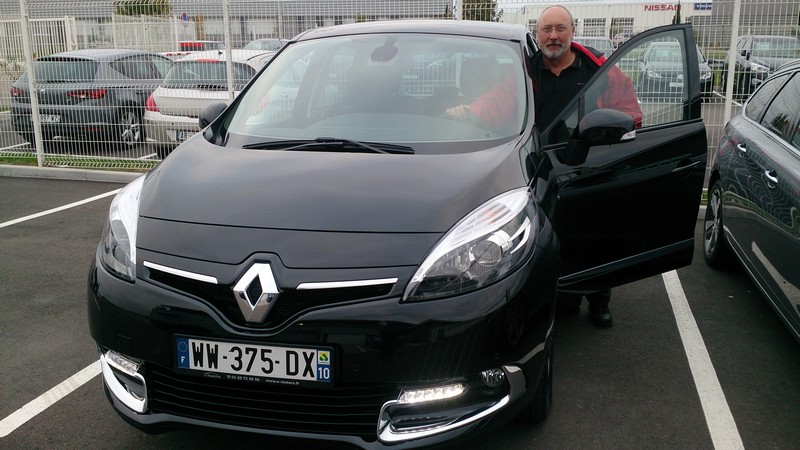 Avis-mandataire-auto-Emotors--Renault-scenic-iii-bose-dci-130-energy-.