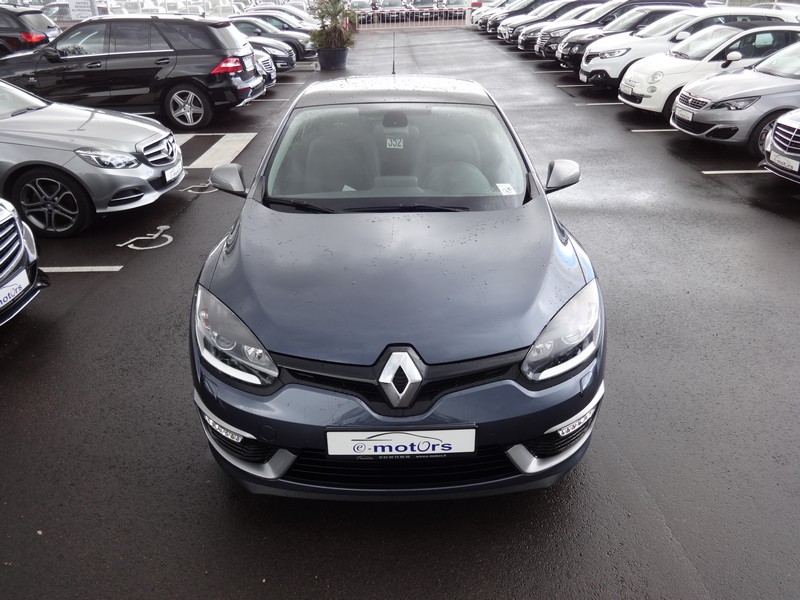 Avis-mandataire-auto-Emotors--Renault-megane-iii-coup-gt-line-tce-130-edc-.