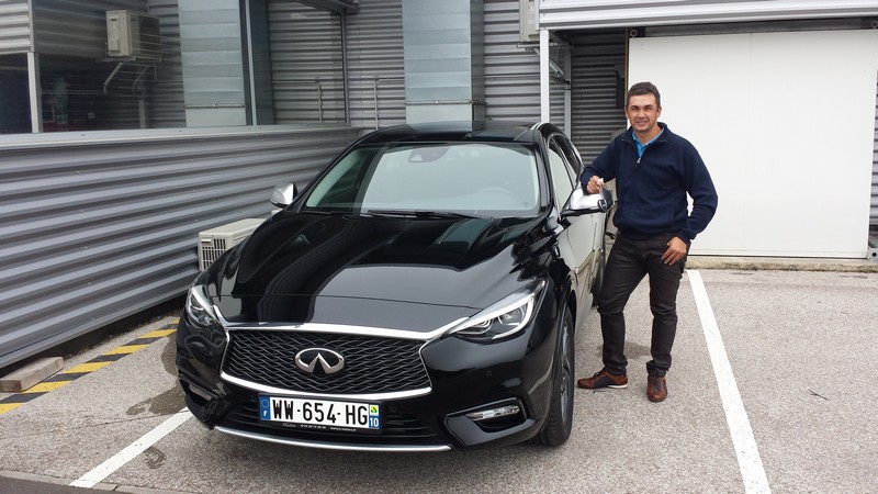 Avis-mandataire-auto-Emotors-Infiniti-Q30-City-black-edition-2-2d-7dct-awd.