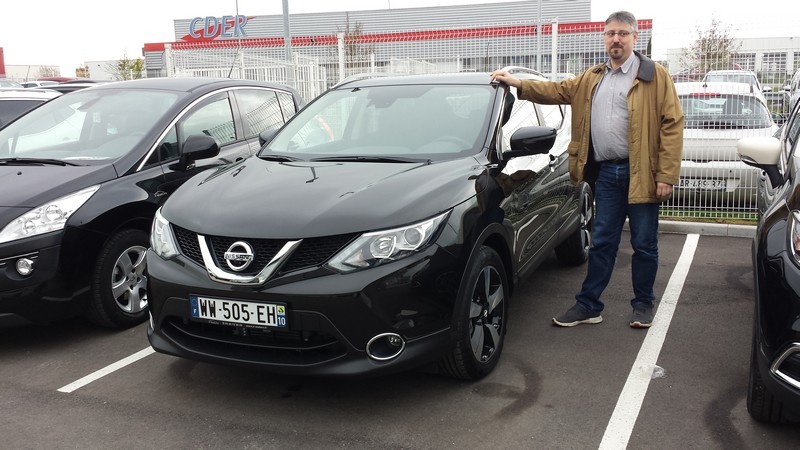 Avis-mandataire-auto-Emotors--Nissan-qashqai-connect-edition-dci-130-xtronic-4x2-plus-toit-vitr-.
