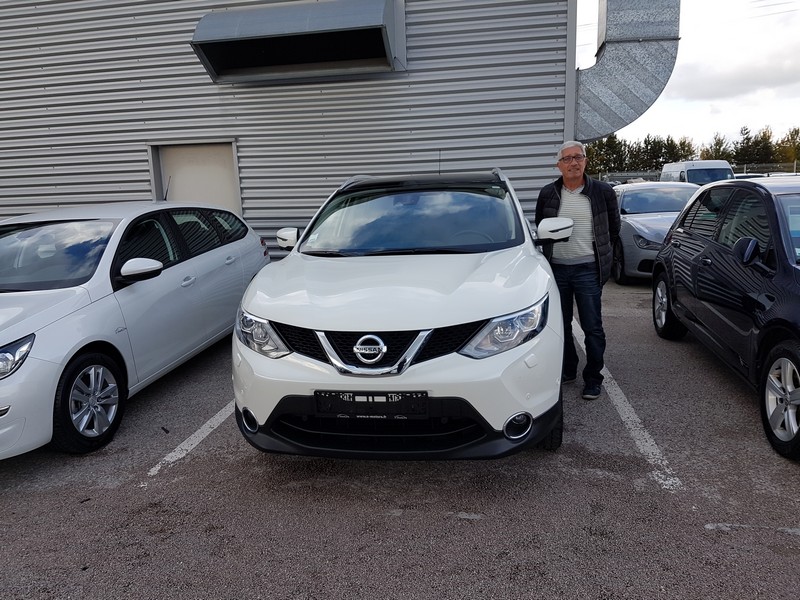 Avis-mandataire-auto-Emotors-Nissan-Qashqai-Tekna-dci-130-4x2-plus-toit-pano.