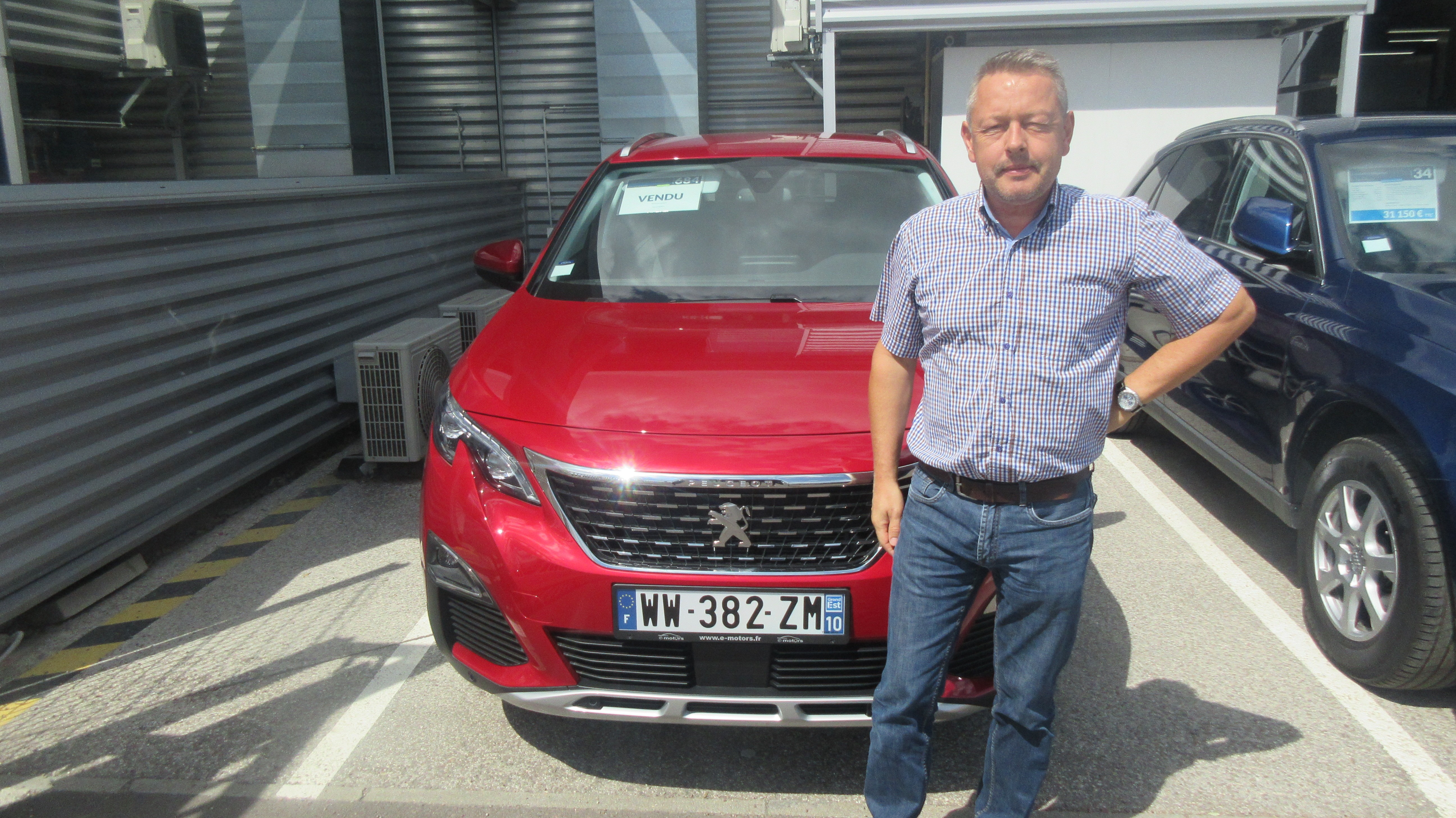 Avis-mandataire-auto-Emotors-Peugeot-3008-Allure-bluehdi-120-eat6-s-s.