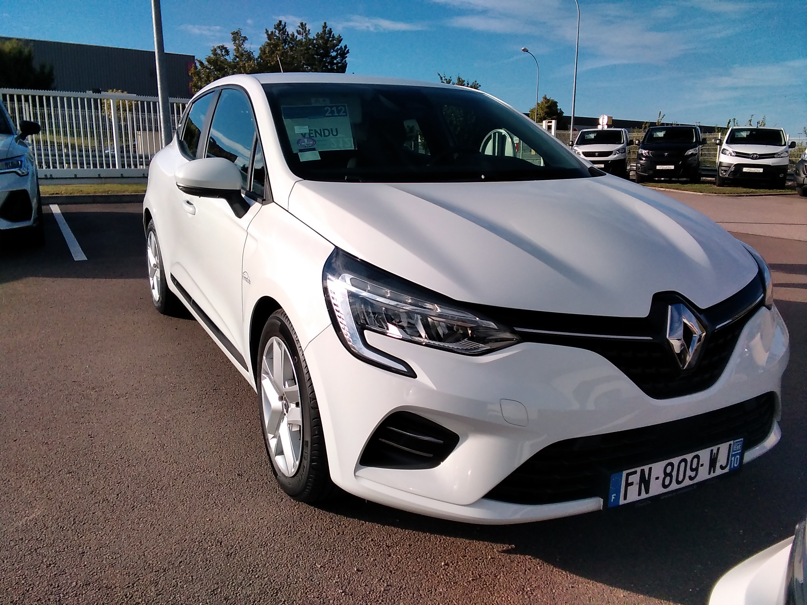 Avis-mandataire-auto-Emotors-Renault-Clio-Sce-75-plus-pack-city-plus-gps.