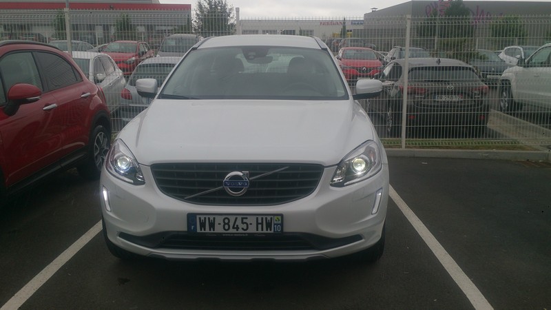 Avis-mandataire-auto-Emotors-Volvo-Xc60-Ocean-race-edition-d4-190-s-s-geartronic-plus-1250km.