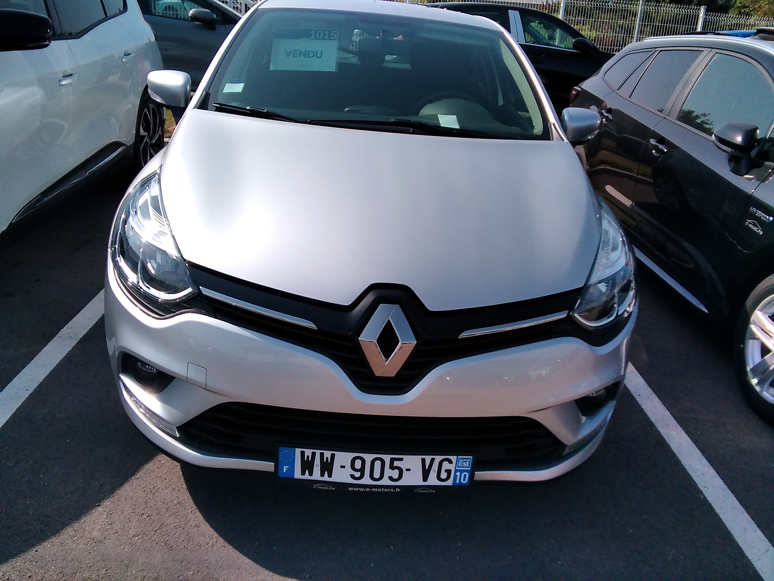 Avis-mandataire-auto-Emotors-Renault-Clio-Zen-tce-90-plus-gps.