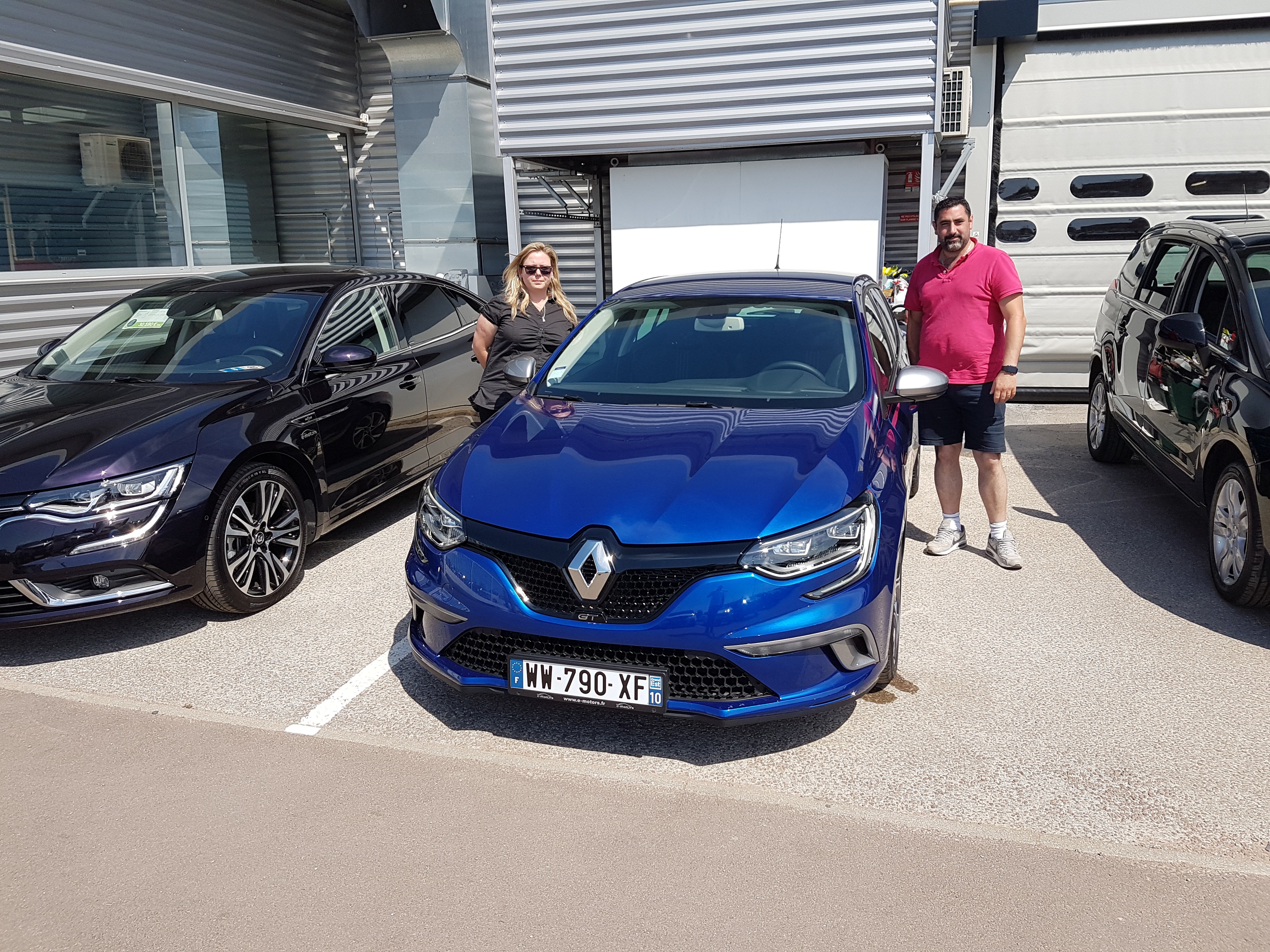 Avis-mandataire-auto-Emotors-Renault-Megane-iv-berline-M-gane-iv-berline-gt-tce-205-energy-edc-plus-bose-tissu-gt.