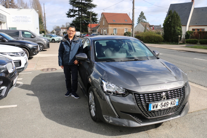 Avis-mandataire-auto-Emotors-Peugeot-208-Active-puretech-75-s-s.