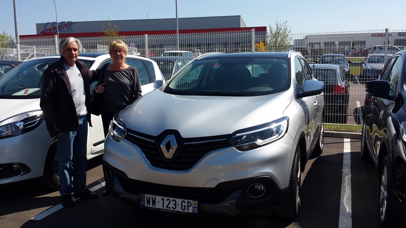 Avis-mandataire-auto-Emotors--Renault-kadjar-intens-tce-130-energy-4x2-plus-toit-vitr-.