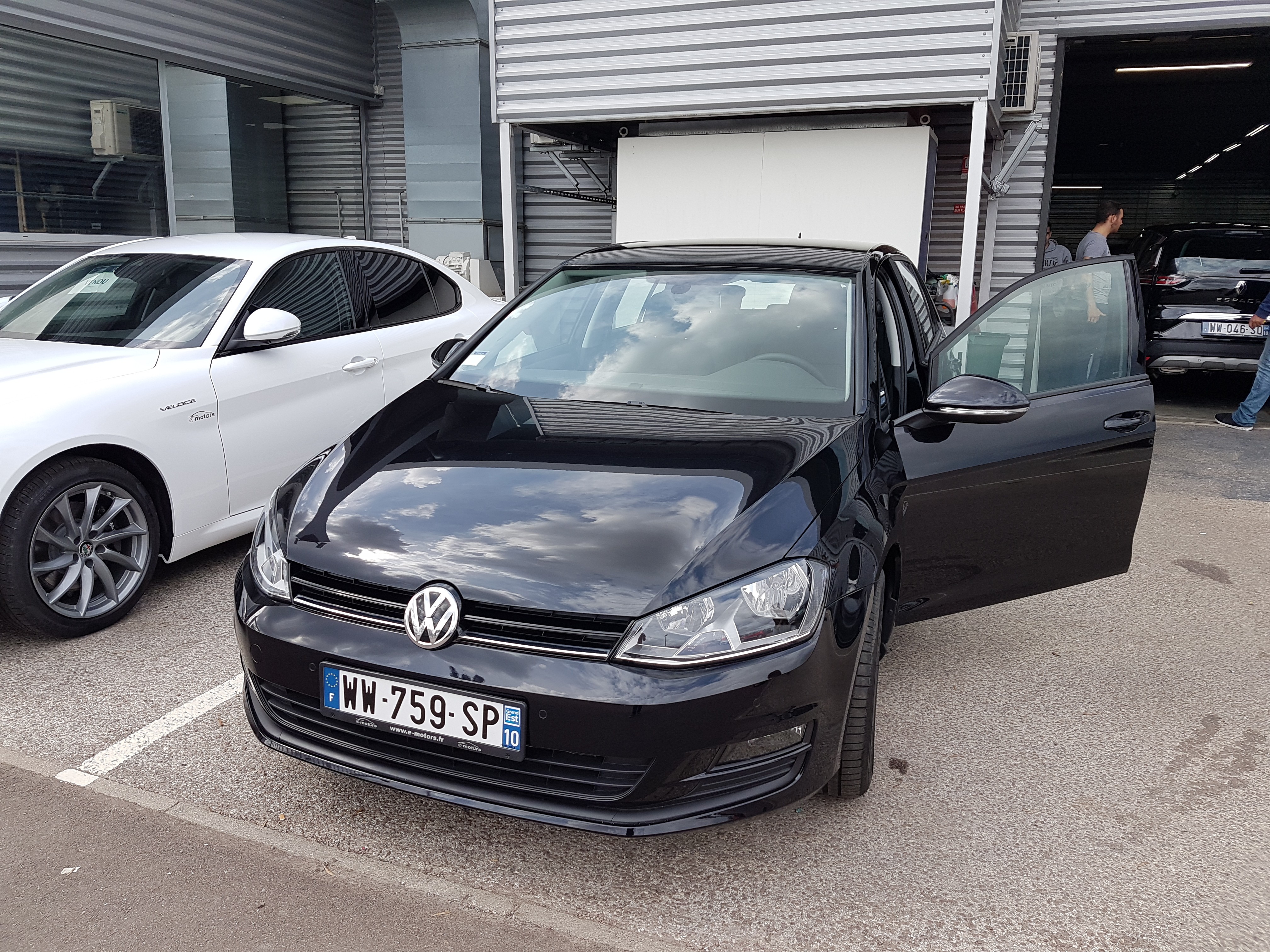 Avis-mandataire-auto-Emotors-Volkswagen-Golf-Confortline-tdi-110-plus-navi.