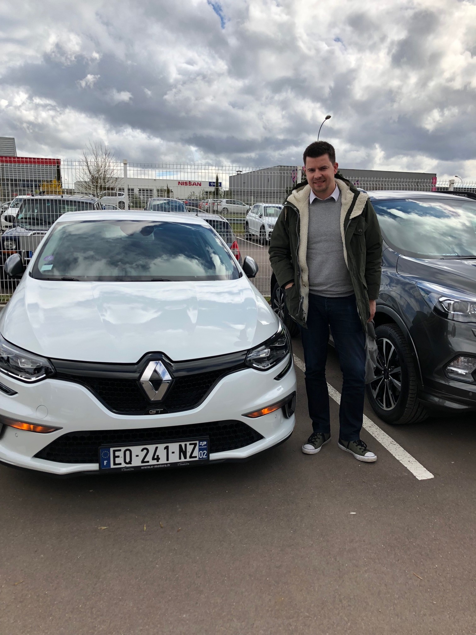 Avis-mandataire-auto-Emotors-Renault-Megane-iv-berline-M-gane-iv-berline-gt-tce-205-edc.