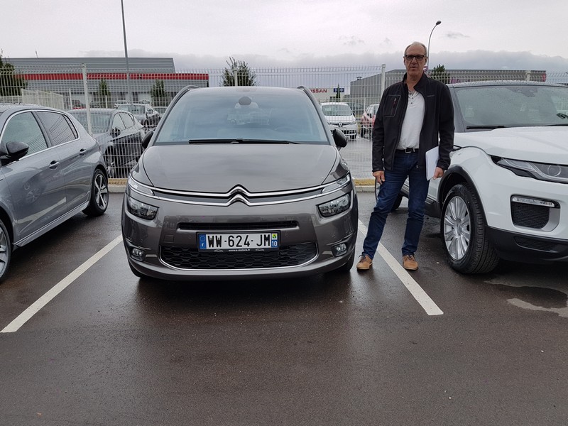Avis-mandataire-auto-Emotors-Citroen-Grand-c4-picasso-Exclusive-bluehdi-150-s-s-eat6.
