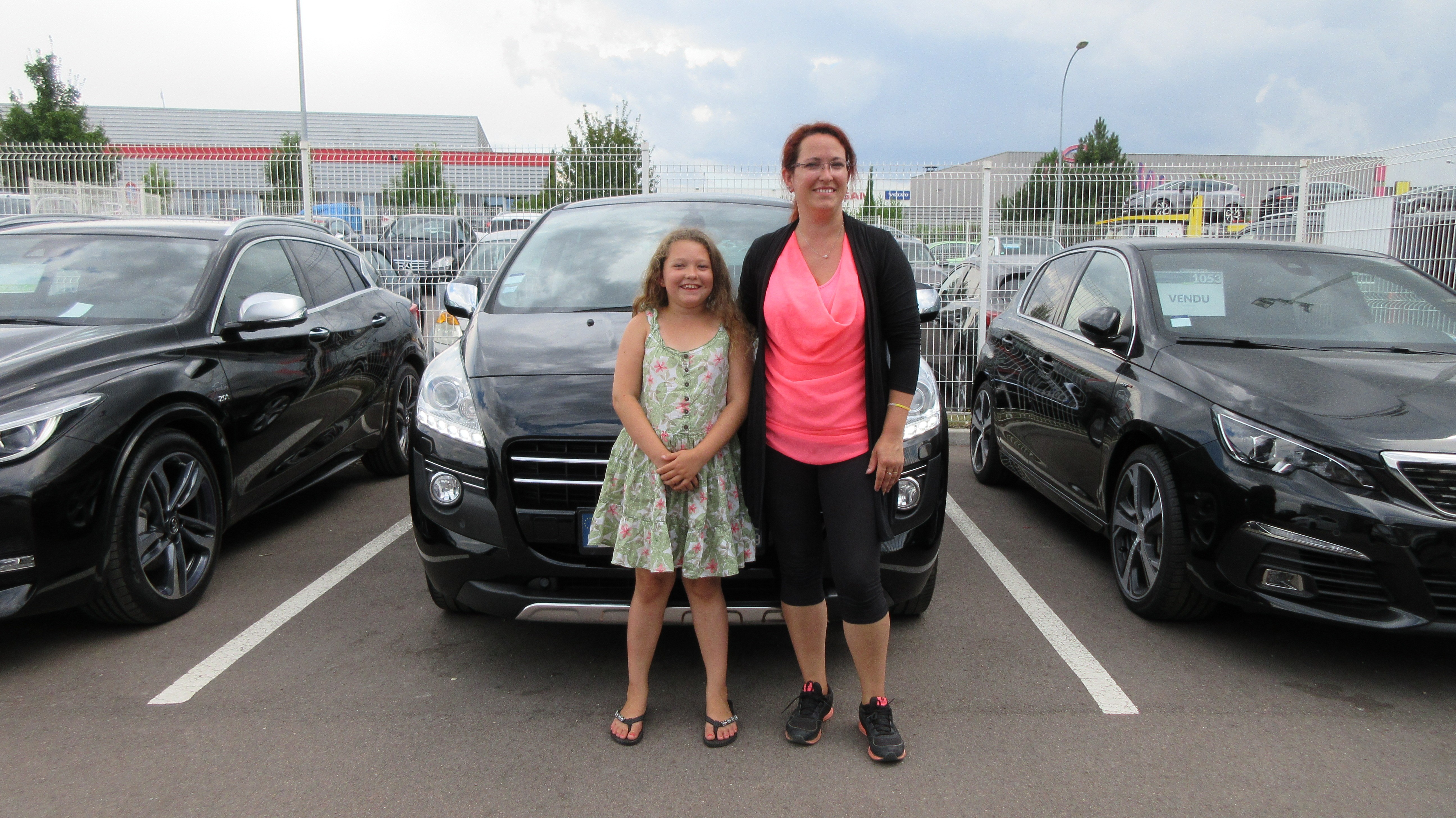 Avis-mandataire-auto-Emotors-Peugeot-3008-Hybrid4-hdi-163-bmp-plus-electric-37-plus-ja-18-plus-cuir-plus-toit-pano.