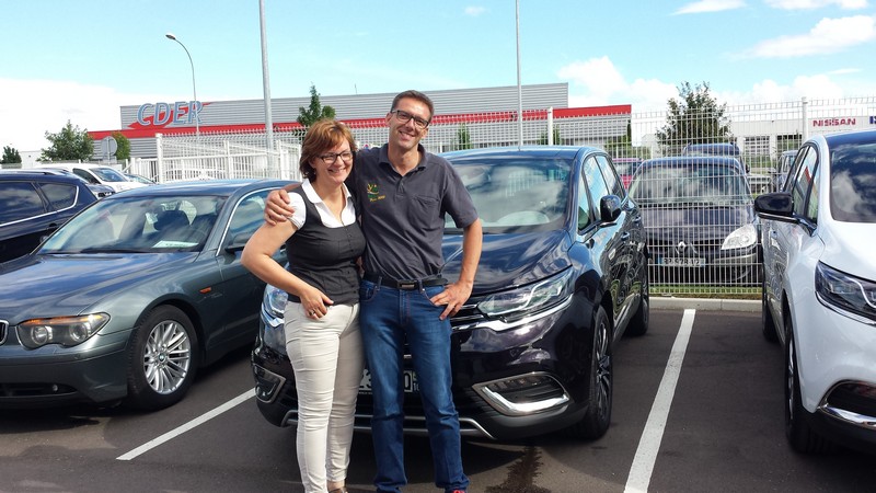 Avis-mandataire-auto-Emotors-Renault-Espace-Initiale-paris-dci-160-energy-edc-7places-plus-cuir-cama-eux-plus-toit-vitr.