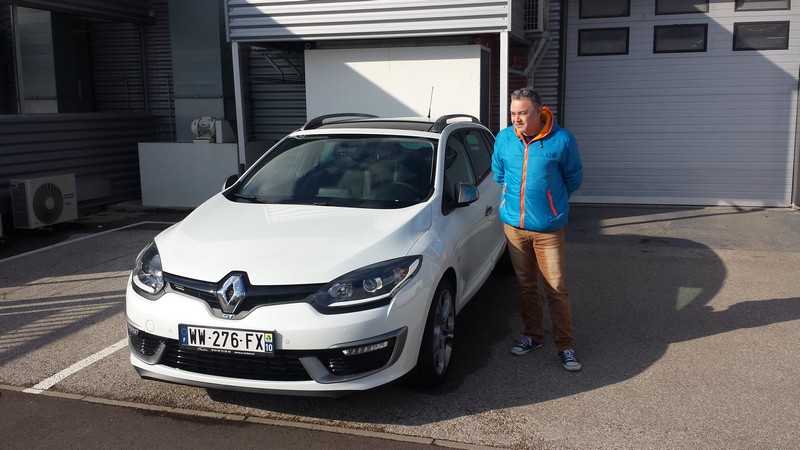 Avis-mandataire-auto-Emotors--Renault-megane-iii-estate-gt-tce-220-energy-.