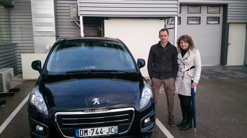 Avis-mandataire-auto-Emotors--Peugeot-3008-hdi-115cv-active-neuve-.