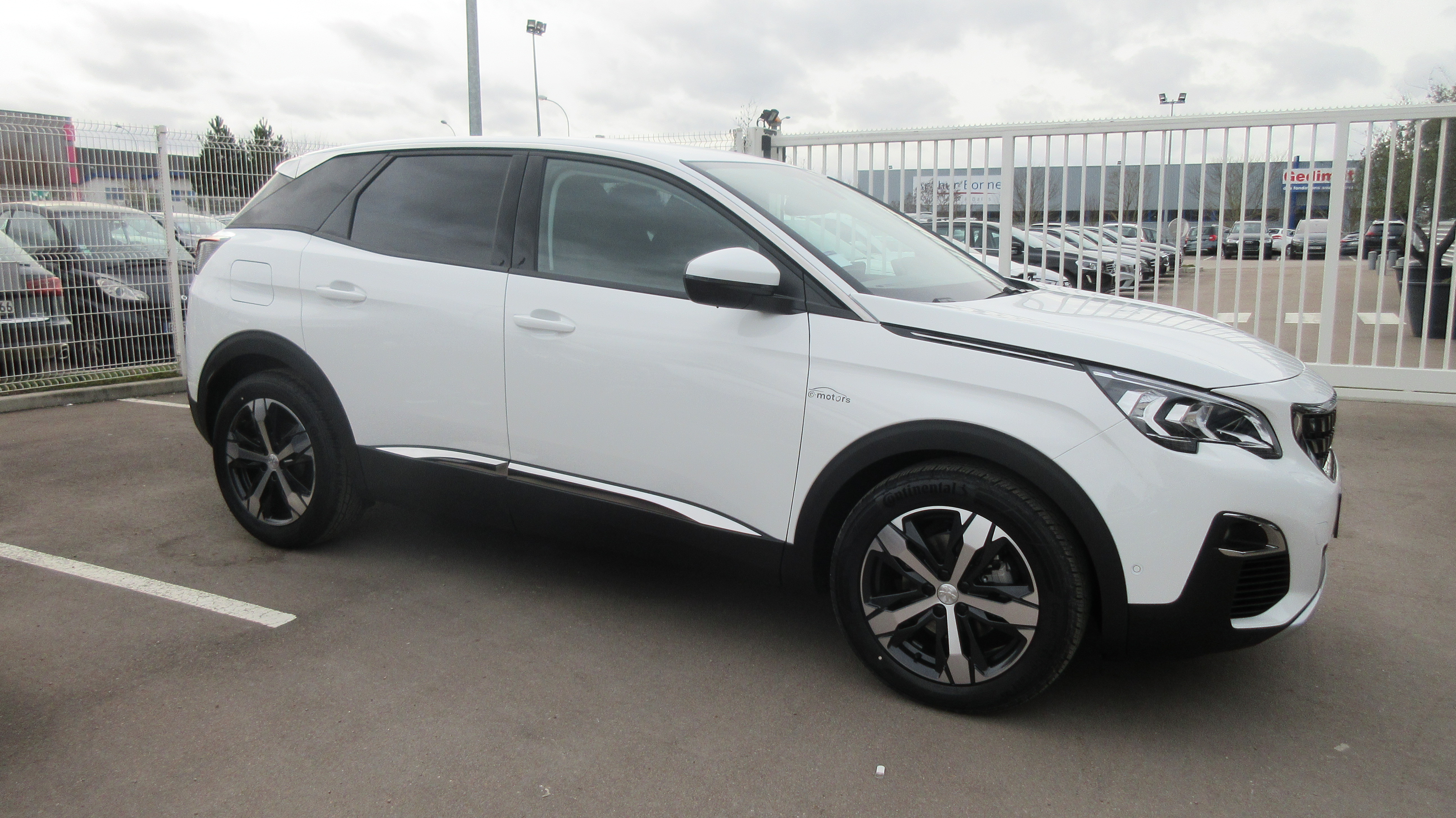 Avis-mandataire-auto-Emotors-Peugeot-3008-Allure-bluehdi-130-s-s.