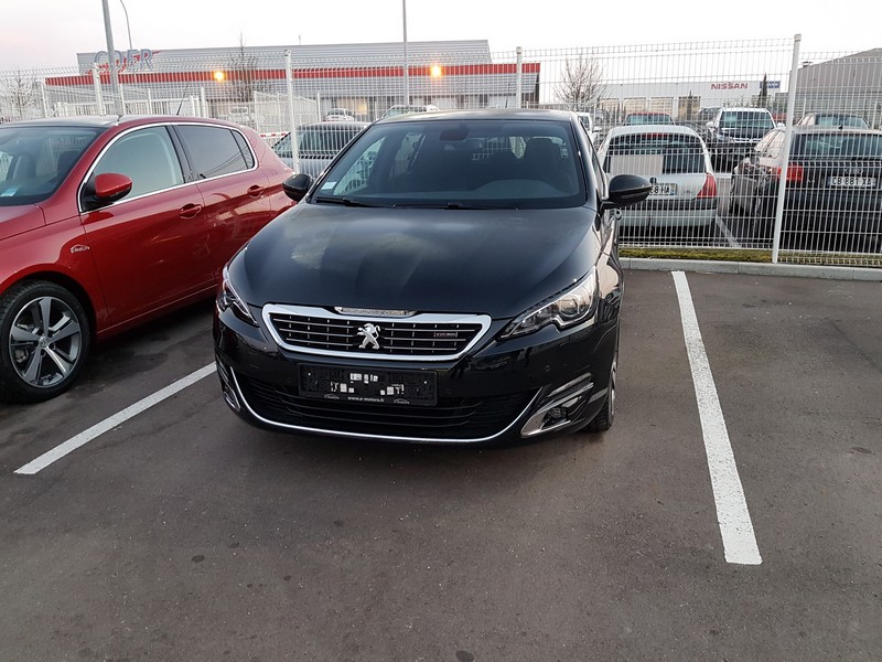 Avis-mandataire-auto-Emotors-Peugeot-308-Gt-line-bluehdi-150-eat6.