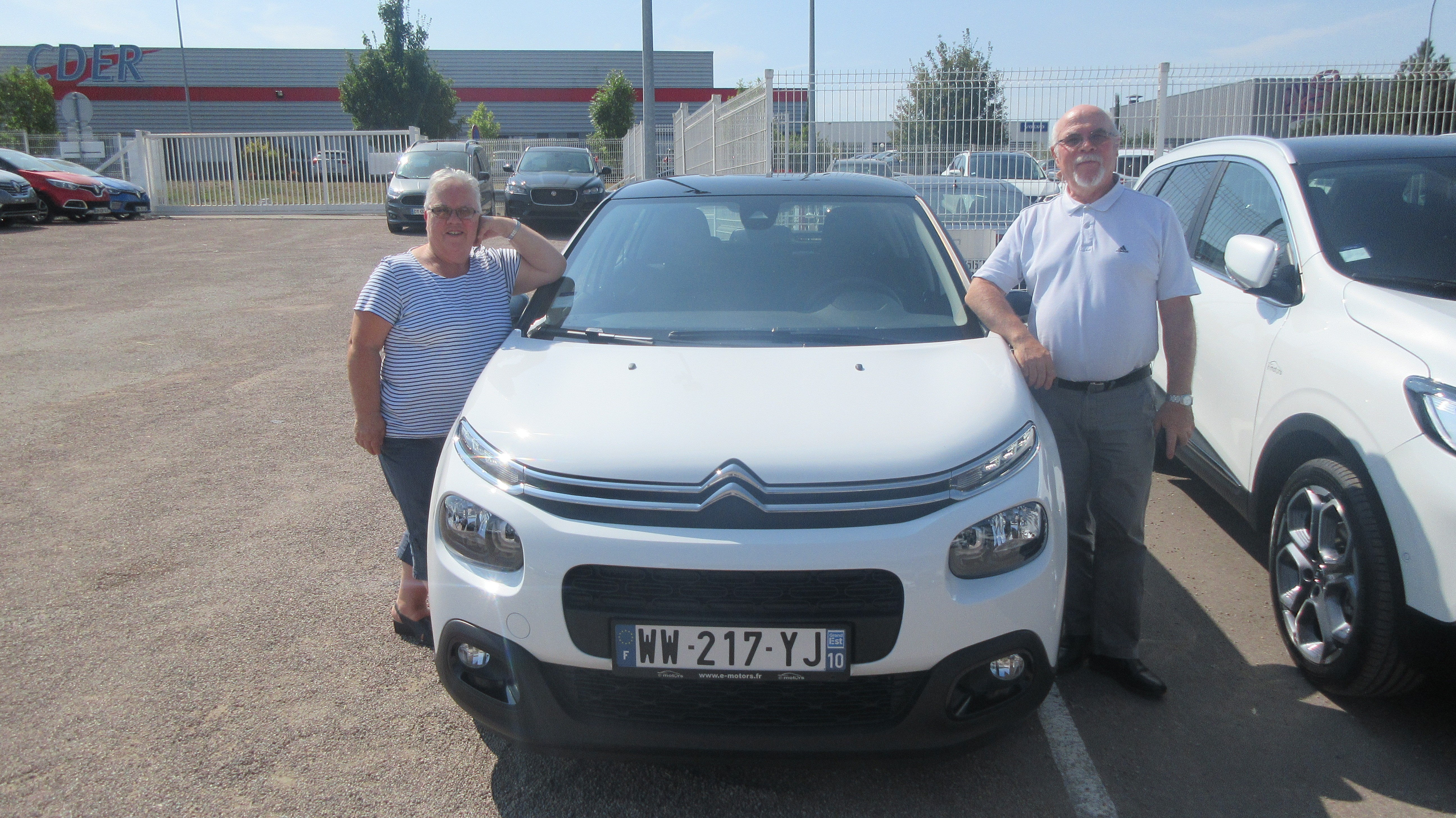 Avis-mandataire-auto-Emotors-Citroen-C3-Puretech-shine-110-s-s-eat6-plus-gps.