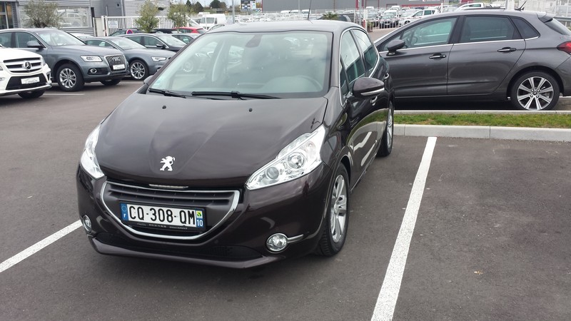 Avis-mandataire-auto-Emotors--Peugeot-208-allure-hdi-92-bmp-5portes-.