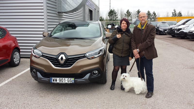 Avis-mandataire-auto-Emotors--Renault-kadjar-intens-tce-130-energy-4x2-plus-toit-vitr-.