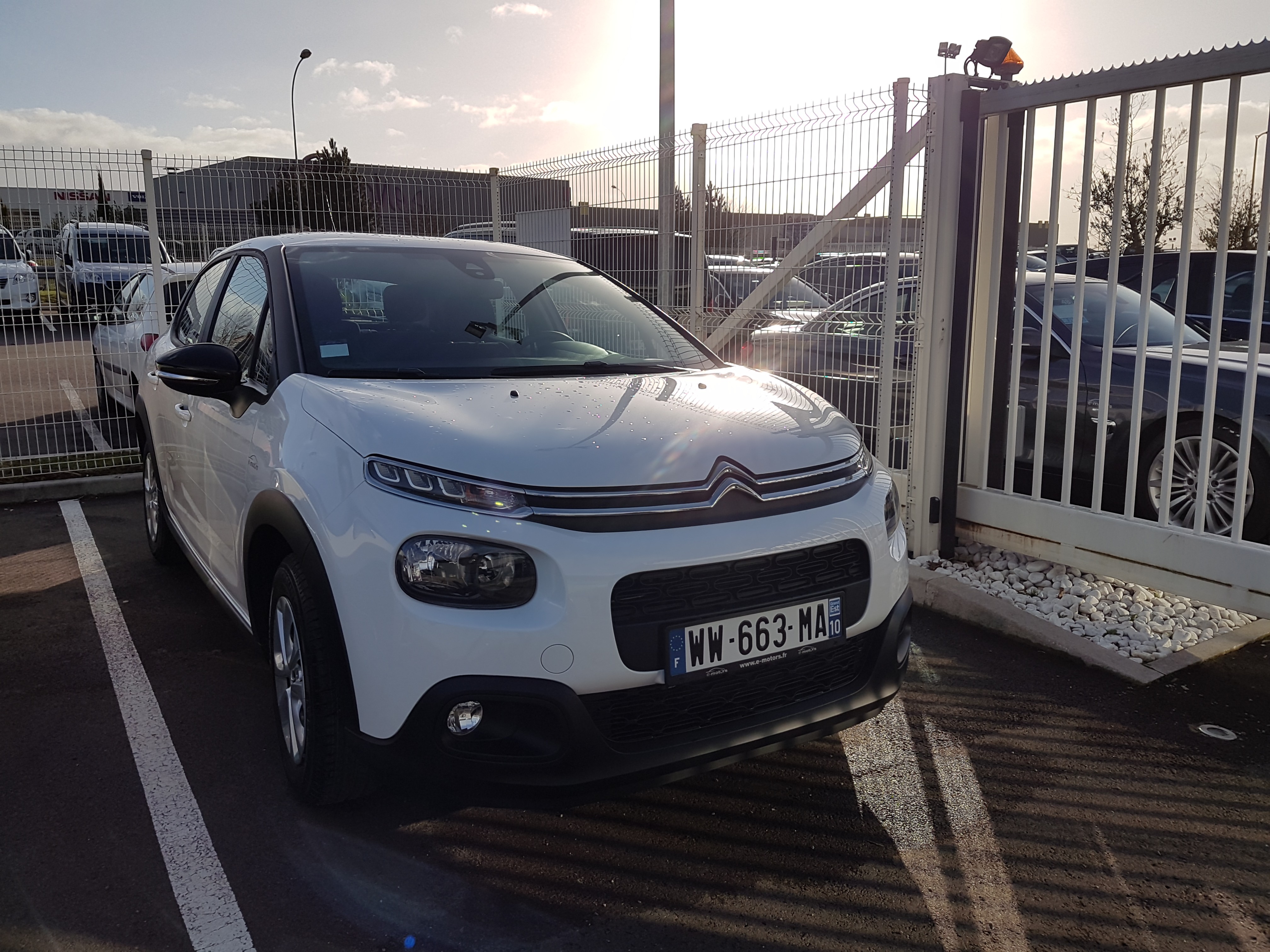 Avis-mandataire-auto-Emotors-Citroen-C3-Feel-puretech-68-plus-climauto.