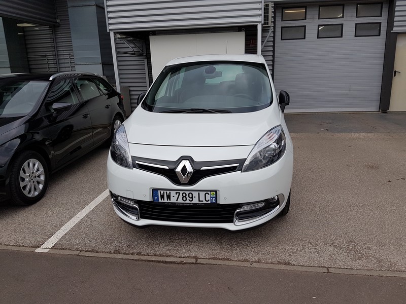 Avis-mandataire-auto-Emotors-Renault-Scenic-Iii-bose-dci-130-energy.