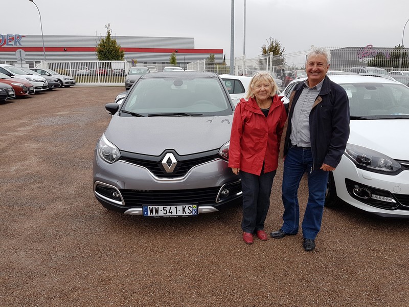Avis-mandataire-auto-Emotors-Renault-Captur-Intens-tce-120-energy-edc-plus-extended-grip.