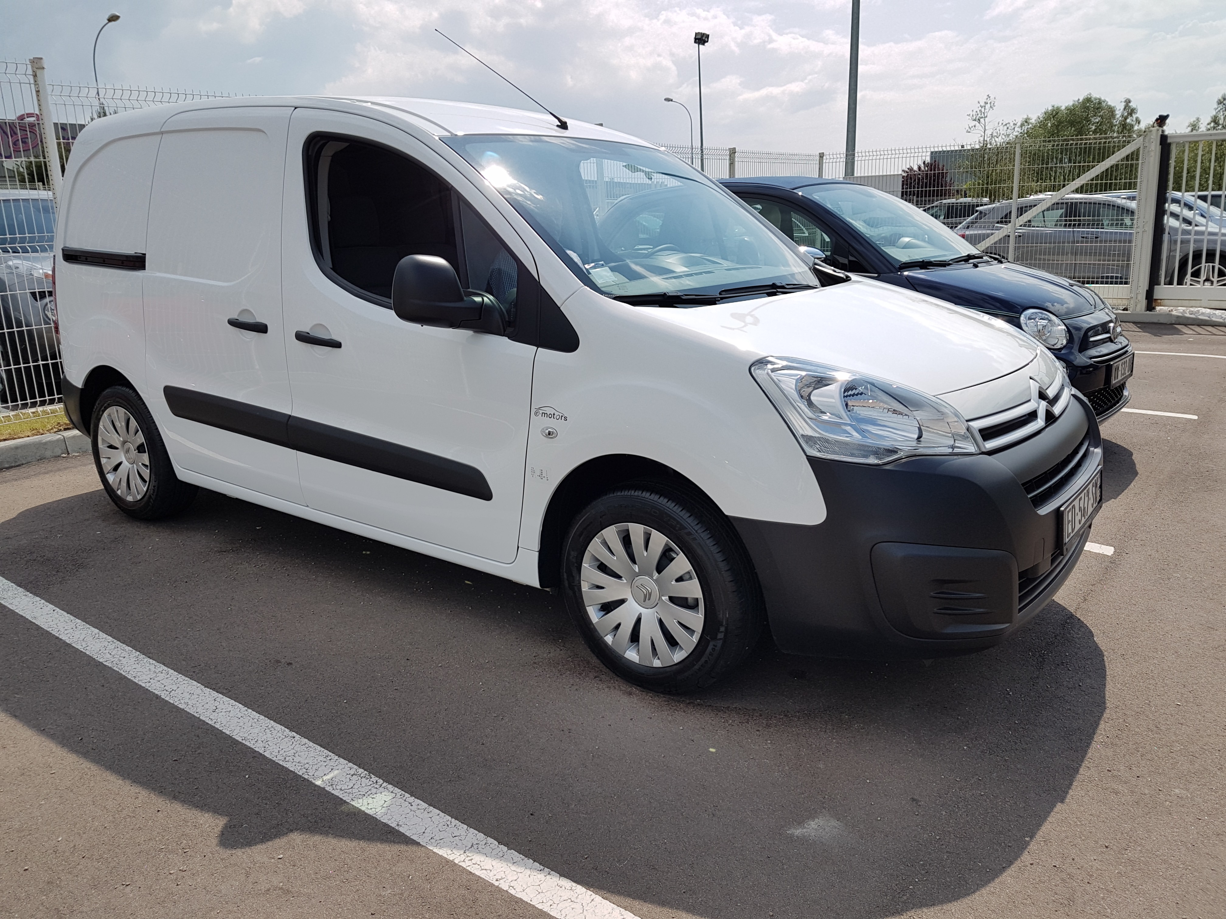 Avis-mandataire-auto-Emotors-Citroen-Berlingo-fourgon-Berlingo-club-hdi-100-etg6.
