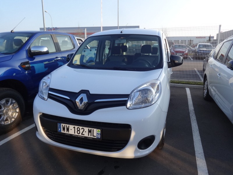 Avis-mandataire-auto-Emotors-Renault-Kangoo-Life-tce-115-edc.