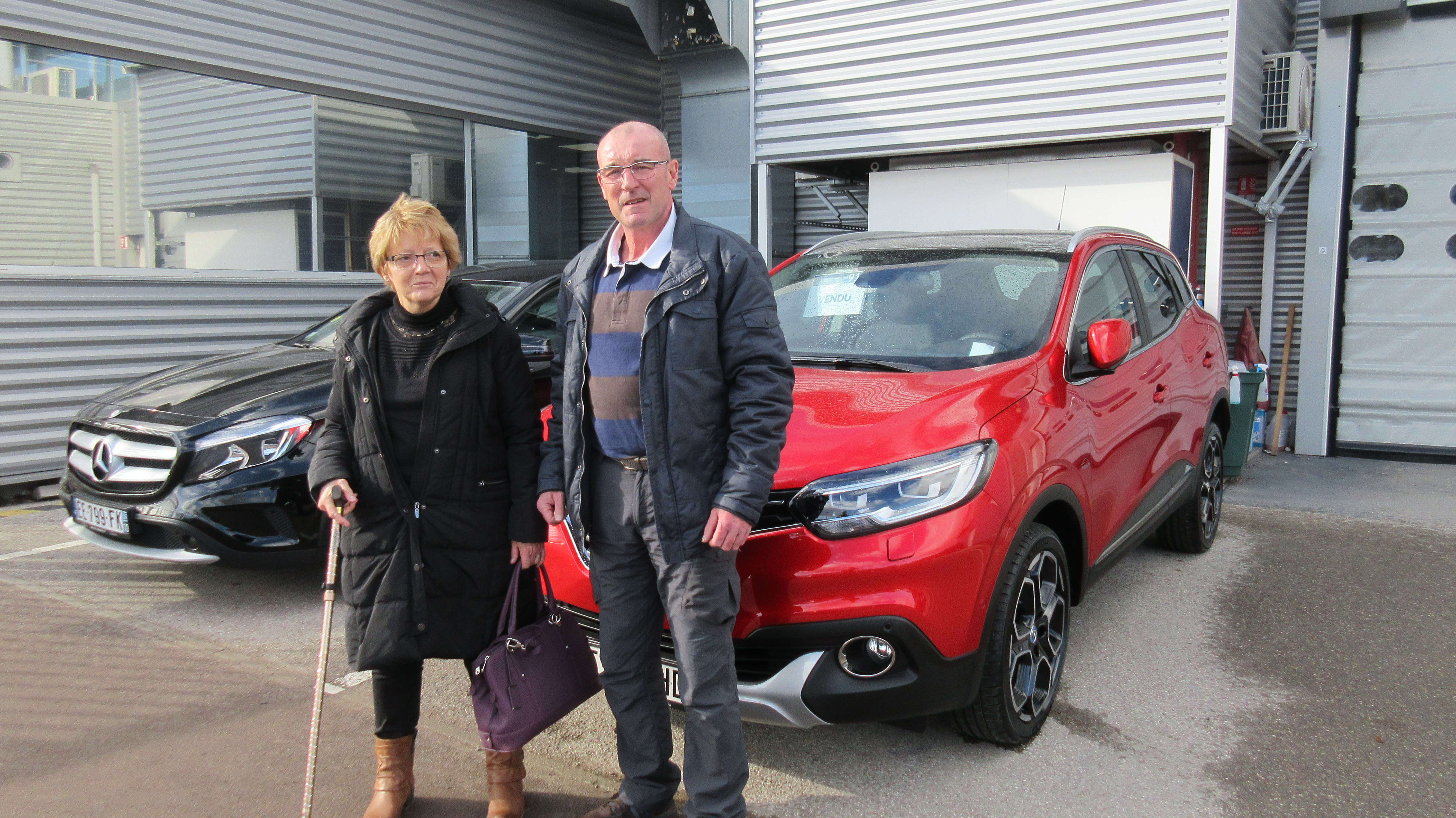 Avis-mandataire-auto-Emotors-Renault-Kadjar-Intens-dci-130-4x4-plus-bose-toit-vitr-cuir.