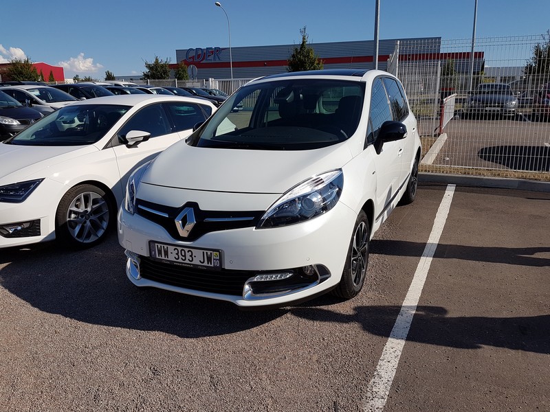 Avis-mandataire-auto-Emotors-Renault-Scenic-Iii-bose-dci-130-energy-plus-toit-vitr-visio.
