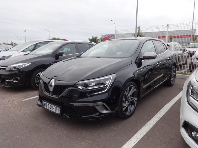 Avis-mandataire-auto-Emotors-Renault-Megane-iv-berline-M-gane-iv-berline-gt-tce-205-energy-edc-plus-bose-toit-vitr.