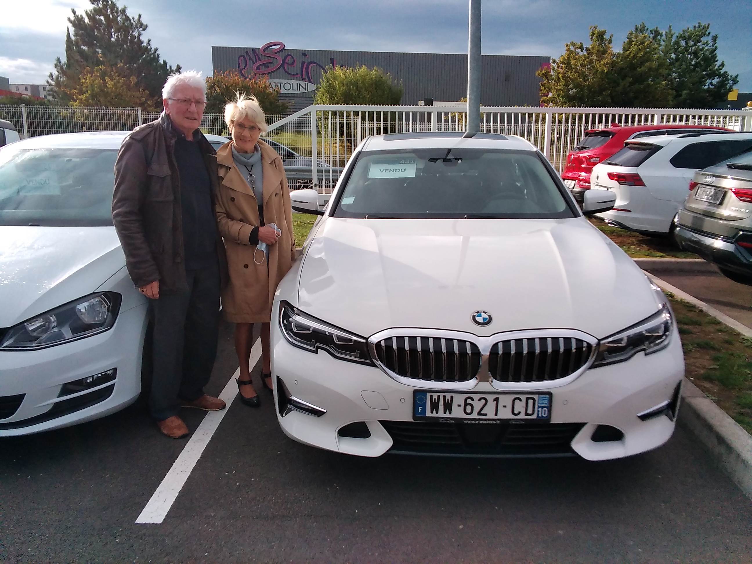 Avis-mandataire-auto-Emotors-Bmw-Serie-3-320i-184-ch-bva8-luxury.