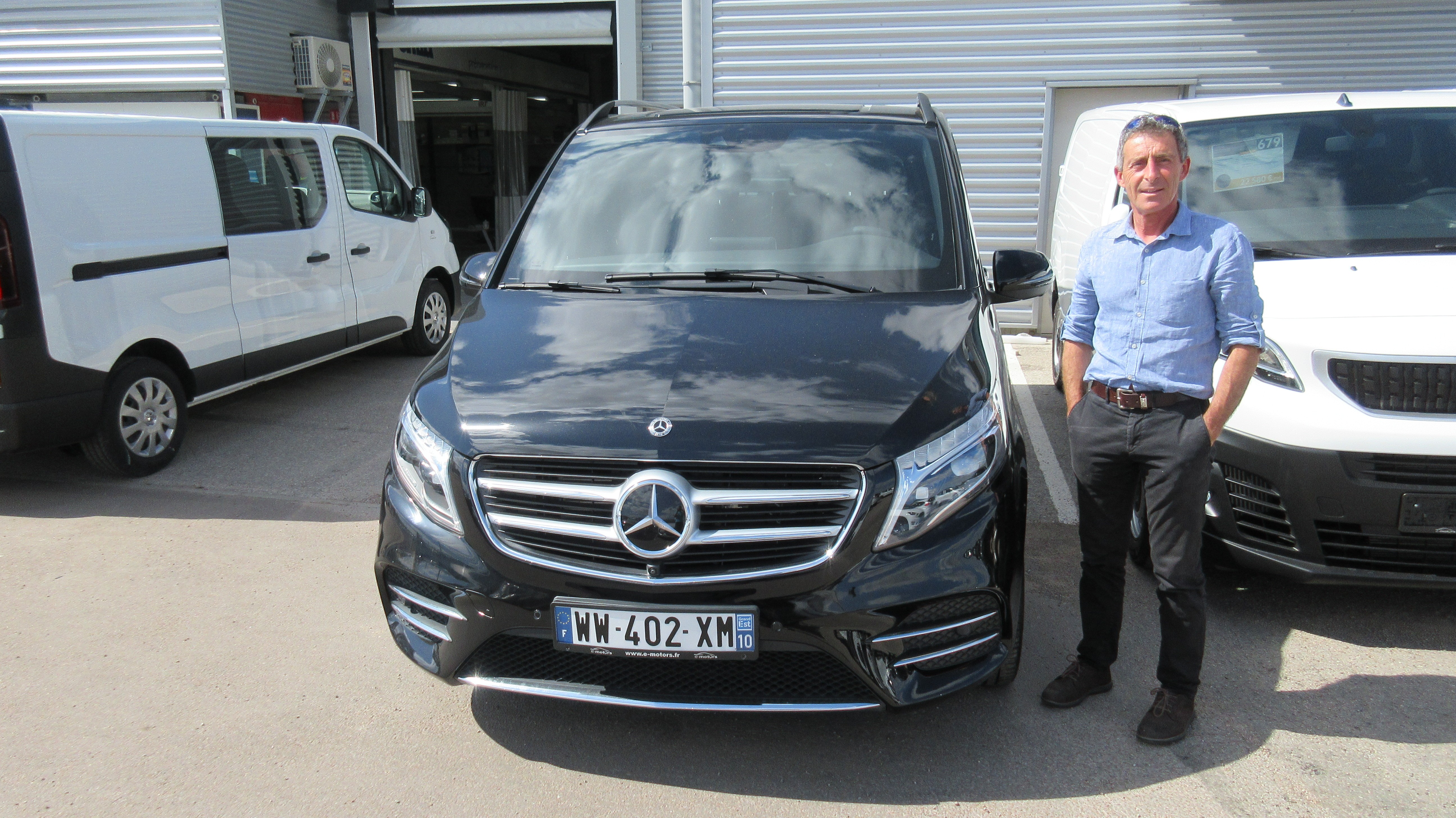 Avis-mandataire-auto-Emotors-Mercedes-Classe-V-extra-long-250-d-4matic-fascination.