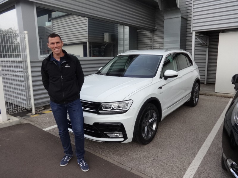 Avis-mandataire-auto-Emotors-Volkswagen-Tiguan-2-confortline-tdi-150-r-line.