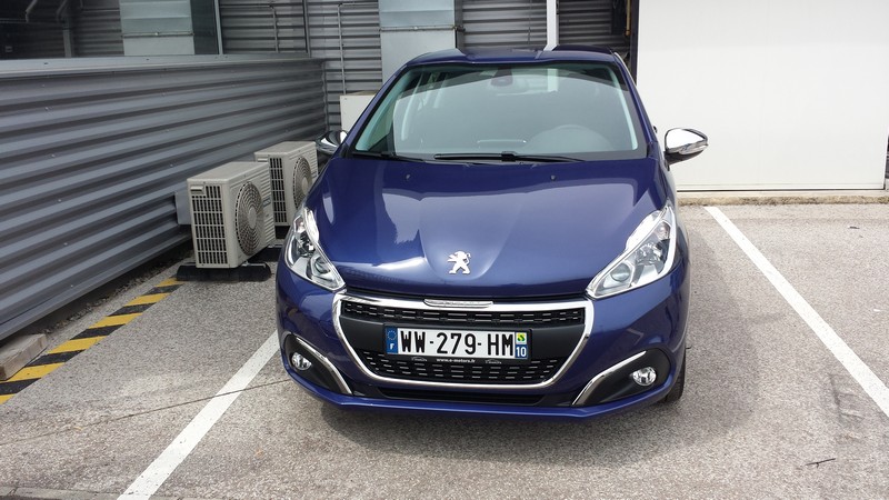 Avis-mandataire-auto-Emotors-Peugeot-208-Allure-puretech-110-5p-plus-gps.