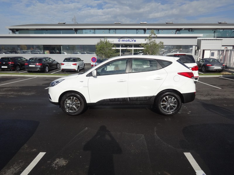 Avis-mandataire-auto-Emotors--Hyundai-ix35-pack-inventive-crdi-115-4x2-.