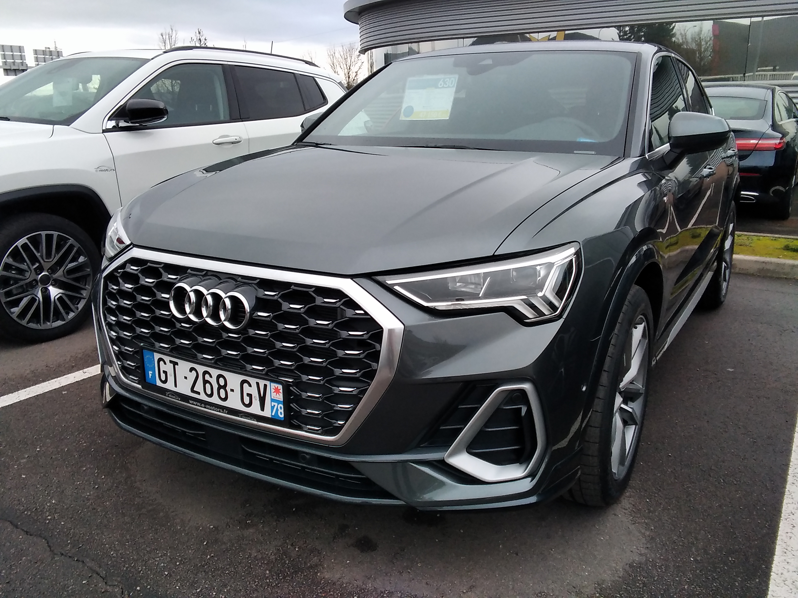 Avis-mandataire-auto-Emotors-Audi-Q3-sportback-35-tfsi-150-s-tronic-7-s-line-plus-ja19.