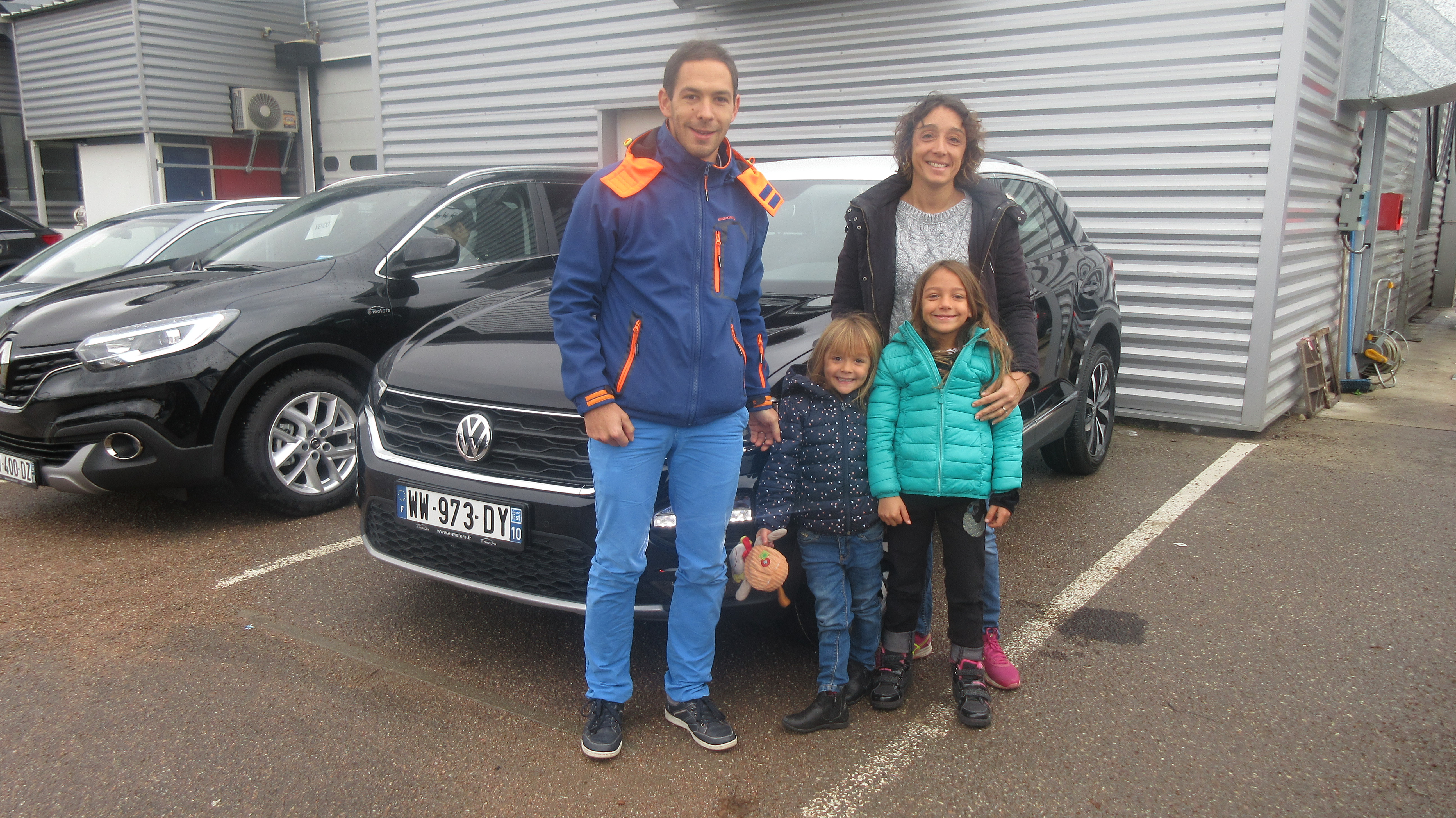 Avis-mandataire-auto-Emotors-Volkswagen-T-roc-Lounge-tsi-115-5p.