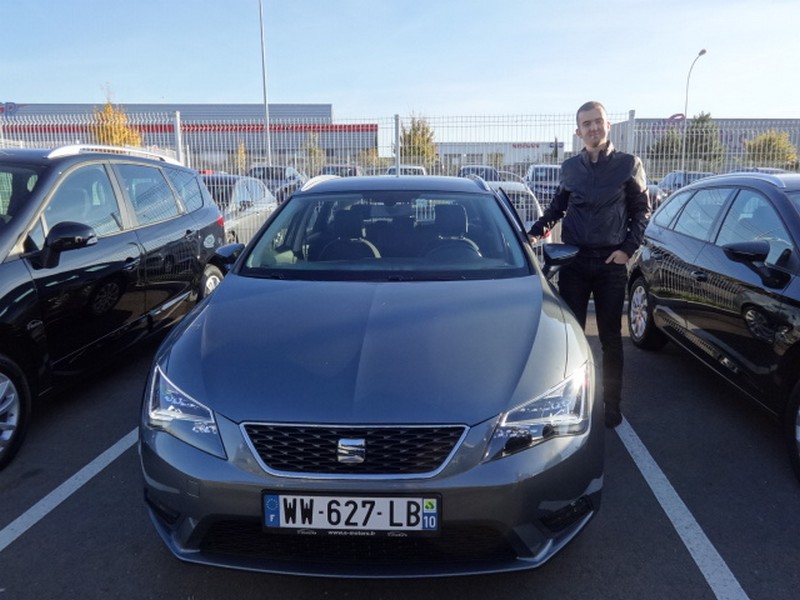 Avis-mandataire-auto-Emotors-Seat-Leon-St-style-tdi-105-plus-navigation.