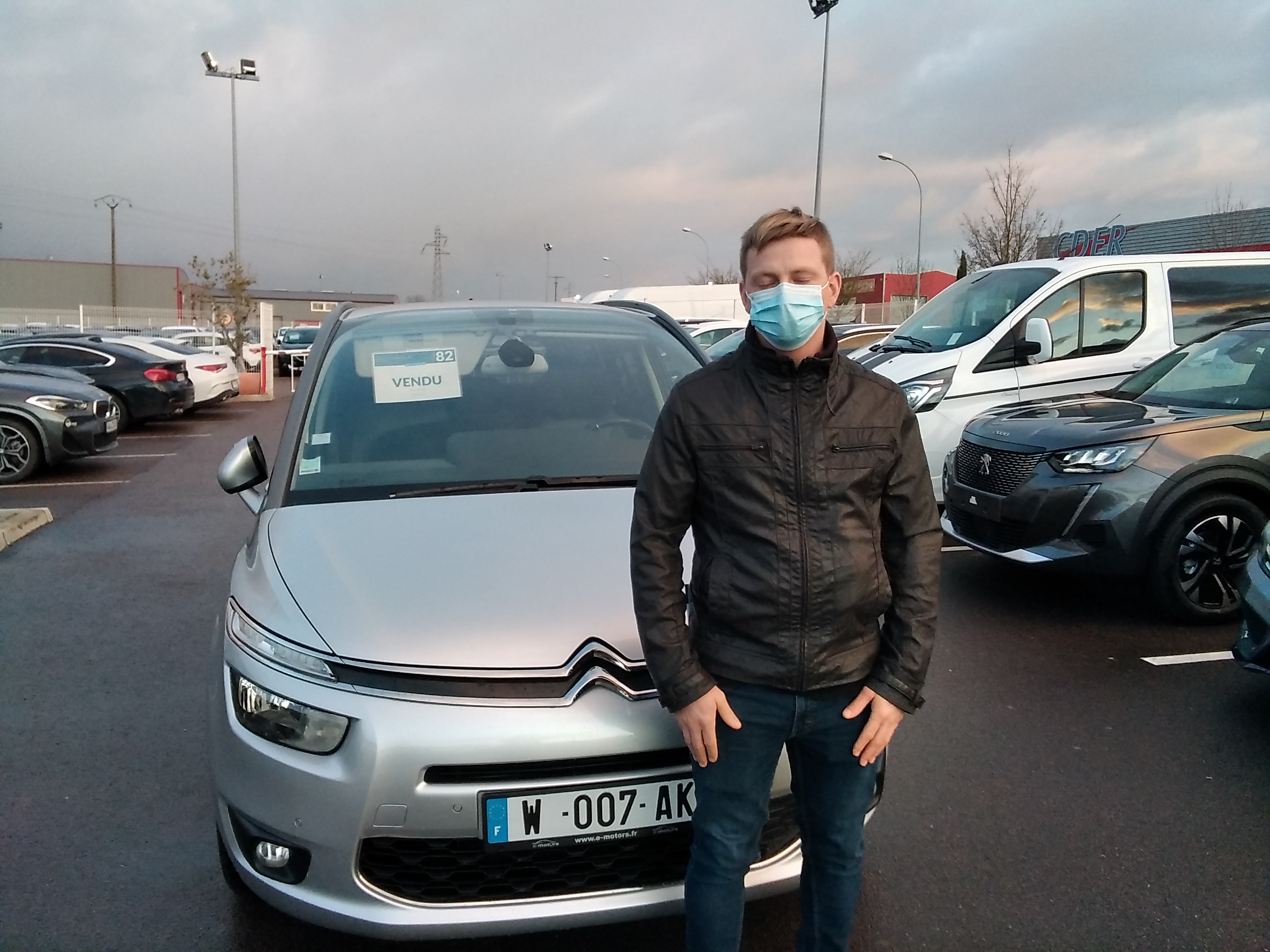 Avis-mandataire-auto-Emotors-Citroen-Grand-c4-picasso-Bluehdi-150-exclusive-a.