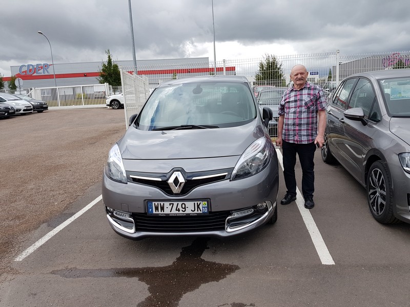 Avis-mandataire-auto-Emotors-Renault-Scenic-Iii-bose-dci-130-energy.