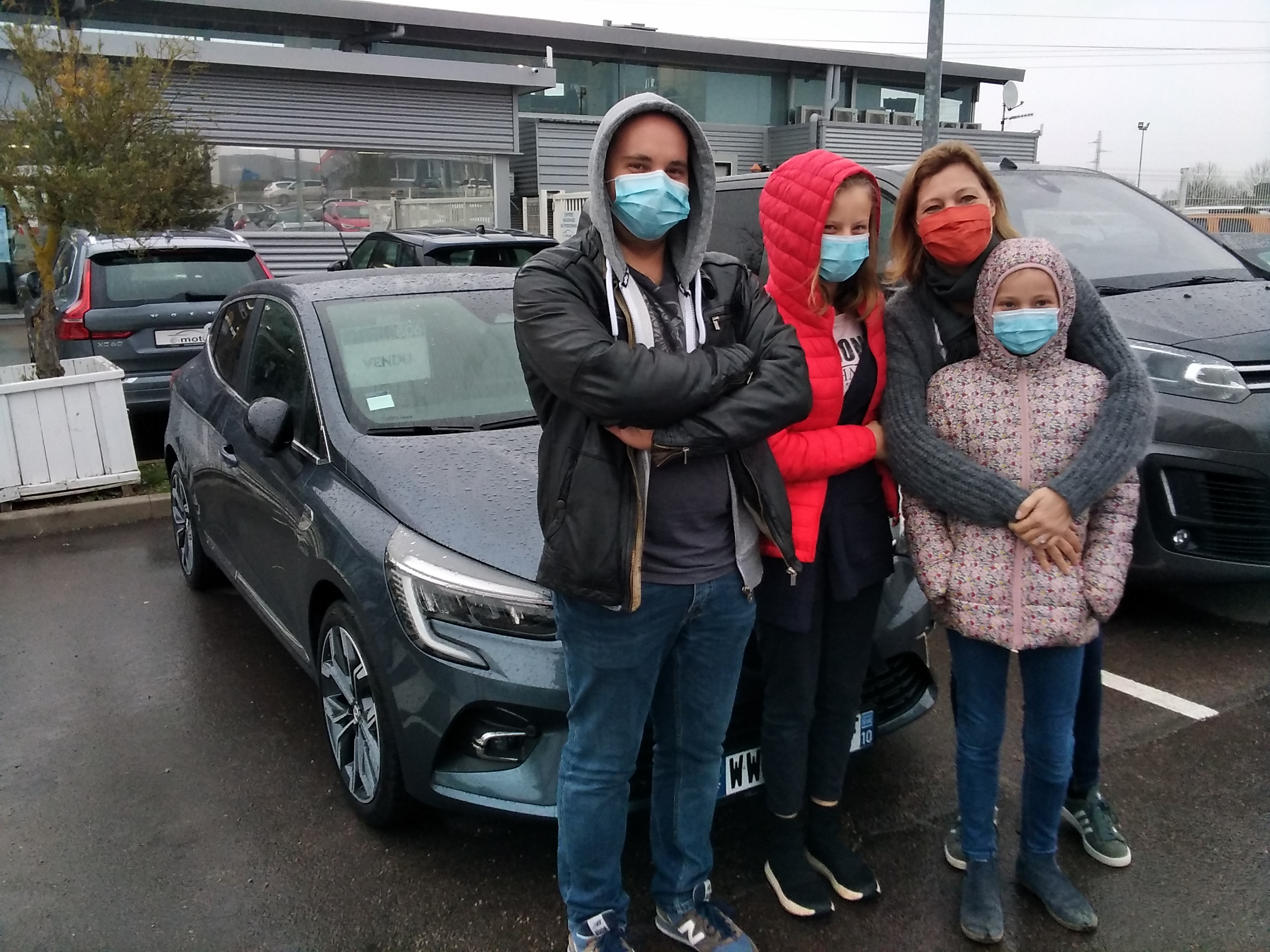 Avis-mandataire-auto-Emotors-Renault-Clio-Renault-intens-tce-100-plus-gps.