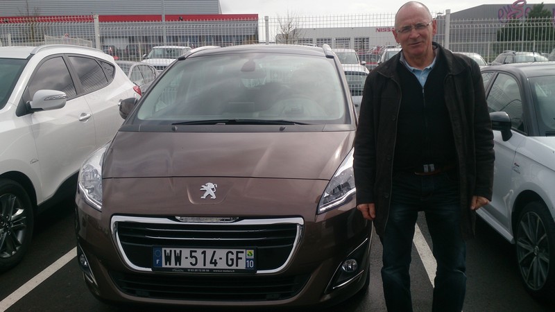 Avis-mandataire-auto-Emotors--Peugeot-5008-allure-bluehdi-150-plus-7places-.