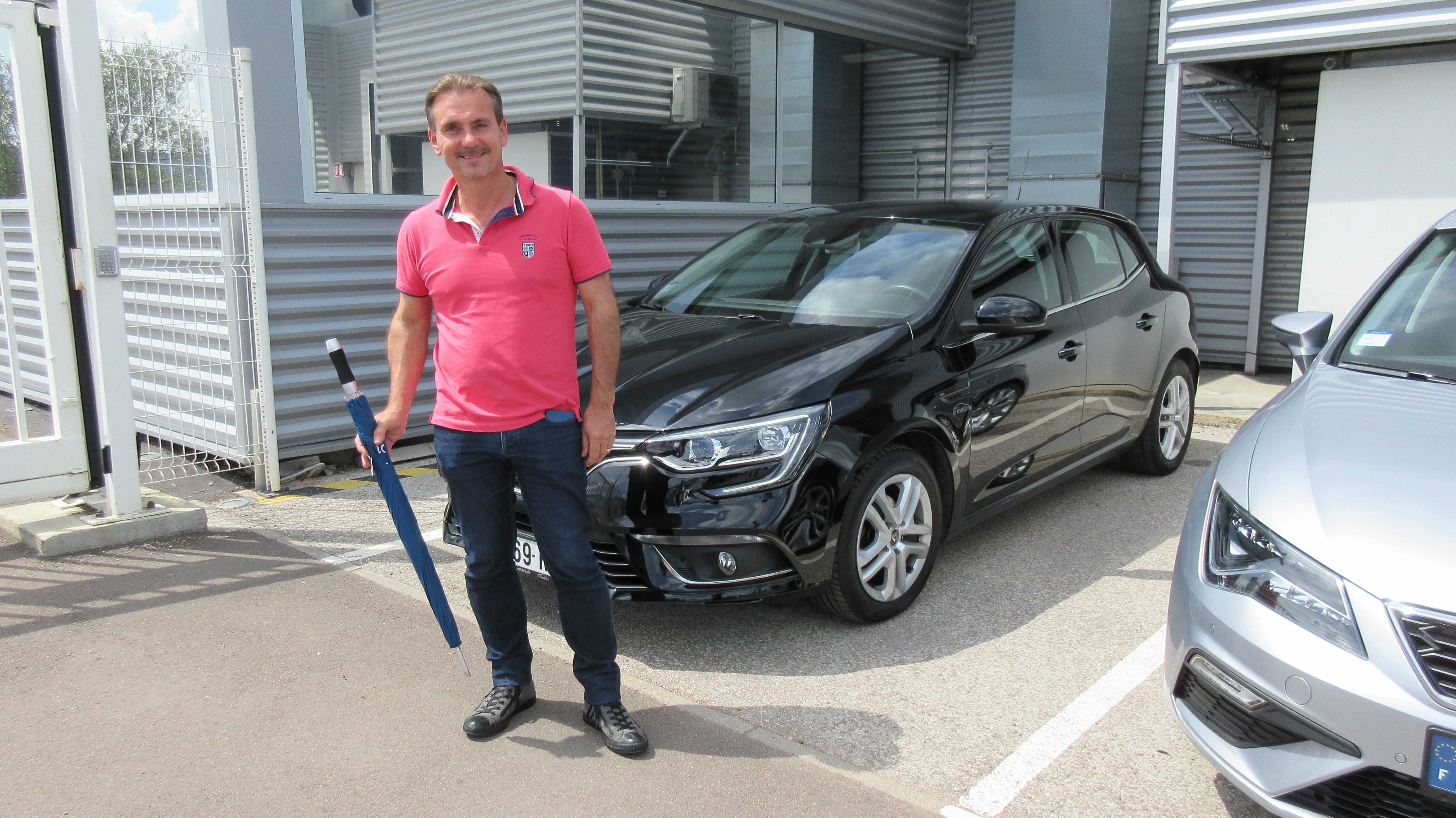 Avis-mandataire-auto-Emotors-Renault-Megane-iv-berline-M-gane-iv-berline-business-dci-110.