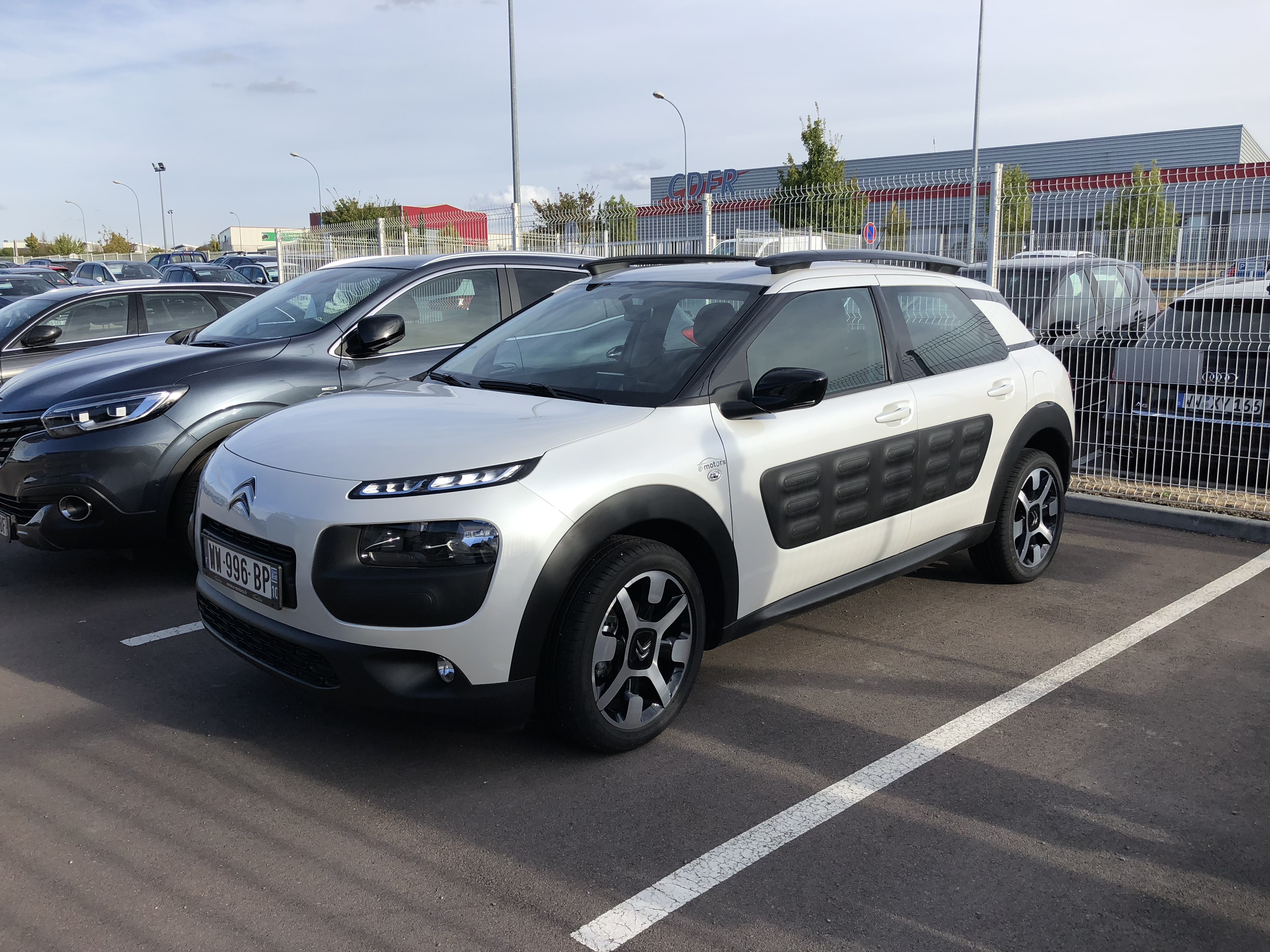 Avis-mandataire-auto-Emotors-Citroen-C4-cactus-Feel-puretech-82.