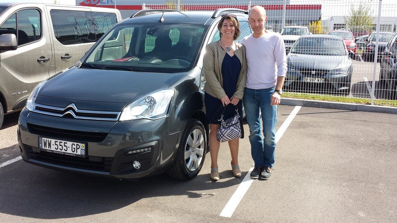 Avis-mandataire-auto-Emotors--Citroen-berlingo-multispace-shine-bluehdi-120-s-s-.