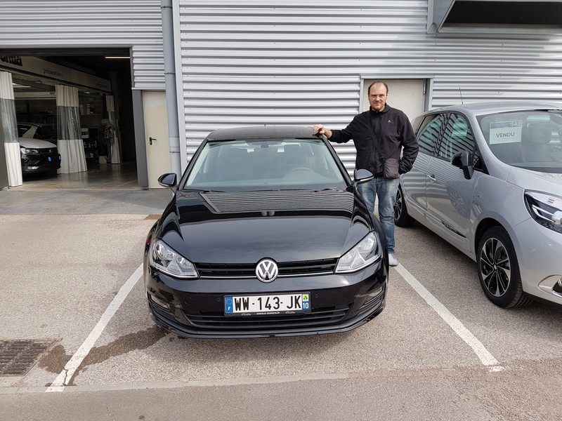 Avis-mandataire-auto-Emotors-Volkswagen-Golf-1-6-confortline-tdi-110-plus-navigation-plus-jantes-17.
